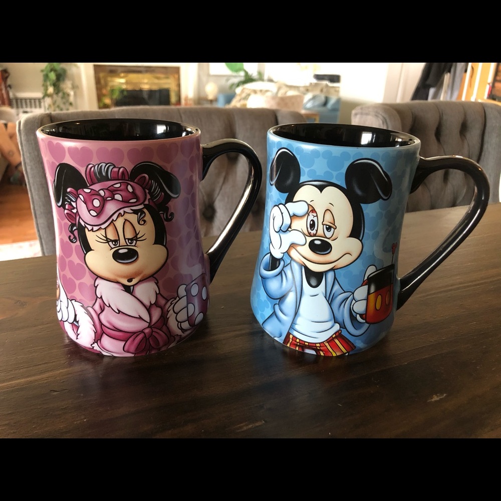 New Disney Mikey and Minnie Coffee Mugs